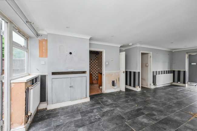 14 Westmeade Close, Cheshunt, Waltham Cross, EN7 6JP 3