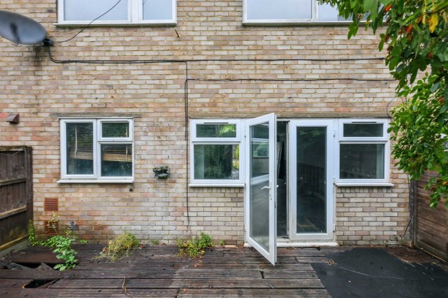 14 Westmeade Close, Cheshunt, Waltham Cross, EN7 6JP 3