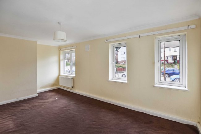 27 Marden Crescent, Bexley, Kent, DA5 1PW 2