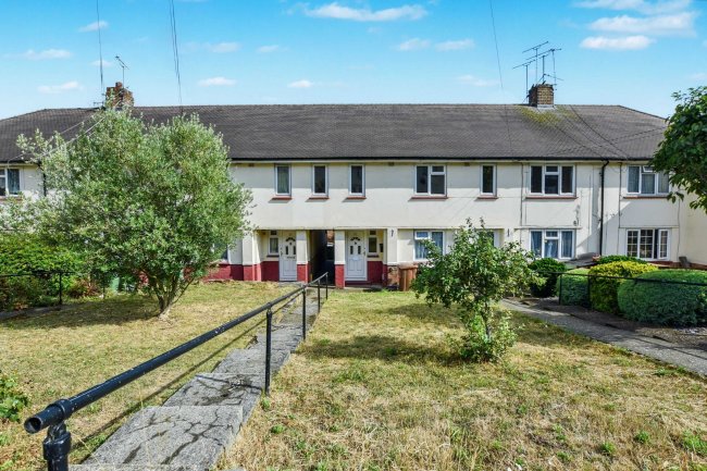 27 Marden Crescent, Bexley, Kent, DA5 1PW 2