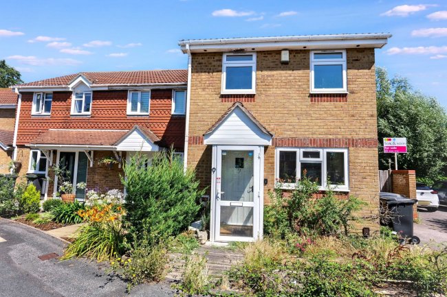 9 Madison Close, Gosport, PO13 9UL 6
