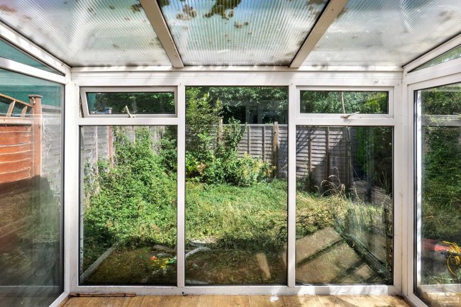 9 Madison Close, Gosport, PO13 9UL 6