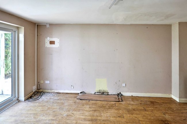 9 Madison Close, Gosport, PO13 9UL 6