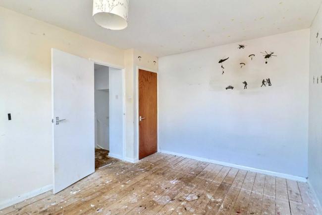2 Woburn Road, Yeovil, Somerset BA21 5JY 4