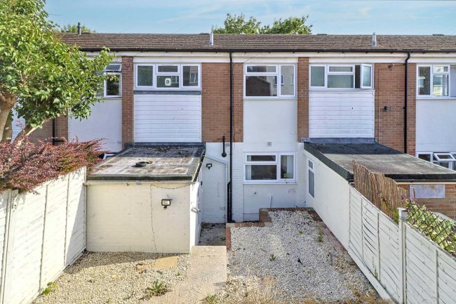 2 Woburn Road, Yeovil, Somerset BA21 5JY 4
