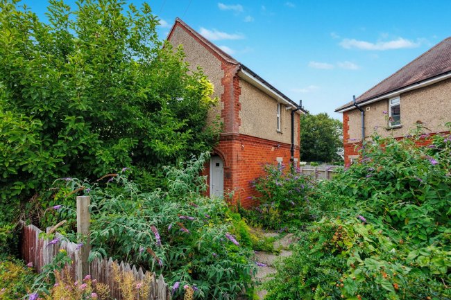 43 Upper Kings Avenue, Higham Ferrers, Wellingborough NN10 8JZ 7