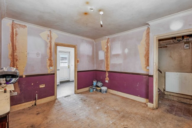 43 Upper Kings Avenue, Higham Ferrers, Wellingborough NN10 8JZ 7