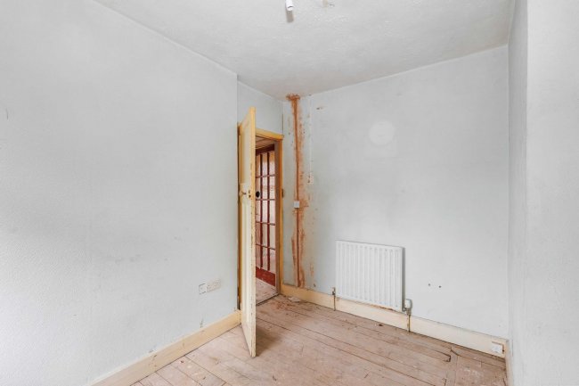 43 Upper Kings Avenue, Higham Ferrers, Wellingborough NN10 8JZ 7