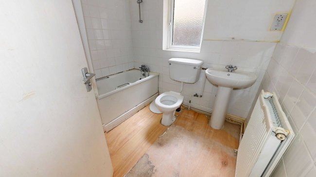 Ground Floor Flat, 59 Harley Road, Harlesden, London NW10 8BA 3