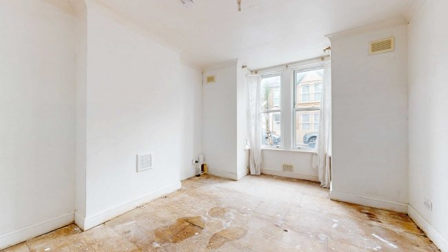 Ground Floor Flat, 59 Harley Road, Harlesden, London NW10 8BA 3