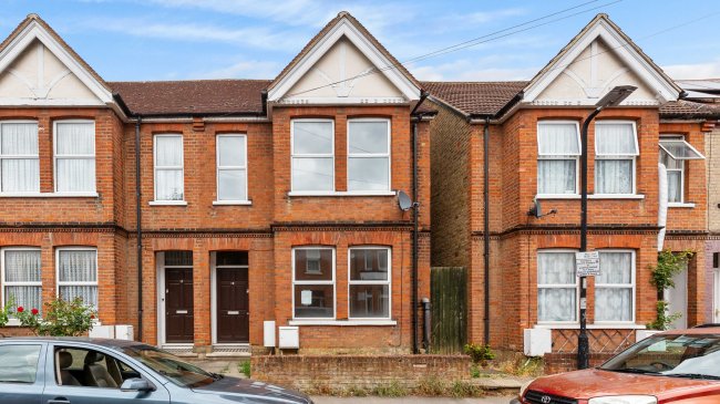 19 Wellesley Road, Slough, Berkshire, SL1 1UR 6