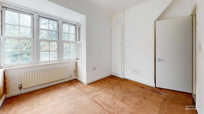 65 Henchman Street, Acton, London, W12 0BW 1