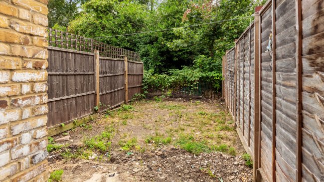 65 Henchman Street, Acton, London, W12 0BW 1