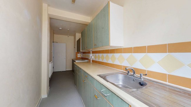 18 Erconwald Street, Acton, London, W12 0BS 2