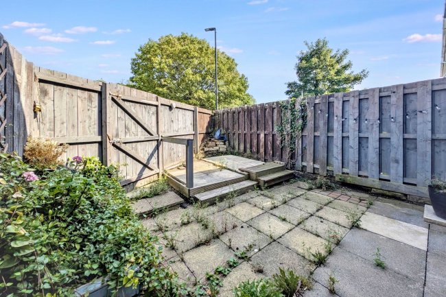 32 Hadrian Court, Garth Thirtythree, Killingworth, Newcastle Upon Tyne, NE12 6BY 2