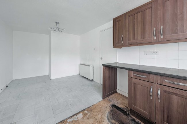 32 Hadrian Court, Garth Thirtythree, Killingworth, Newcastle Upon Tyne, NE12 6BY 2