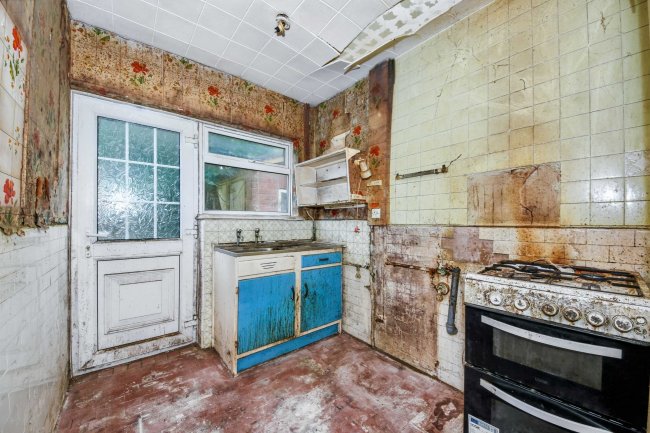 73 Mavis Road, Birmingham, B31 2SB 7