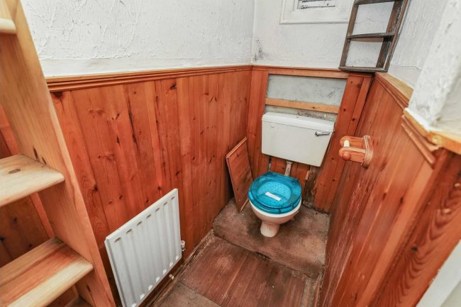 Ground Floor Flat, 9 Albert Square, Stratford, London E15 1HJ 9