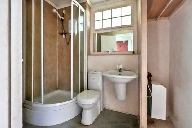 42 Honeysuckle Drive, Liverpool, Merseyside L9 1JL 9