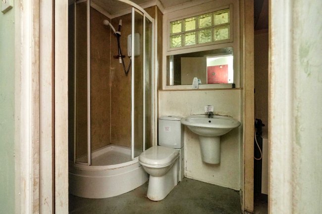 42 Honeysuckle Drive, Liverpool, Merseyside L9 1JL 9