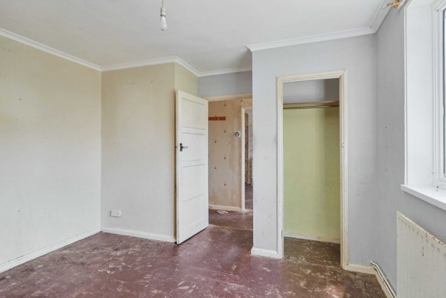 6 Boleyn Crescent, Weymouth, DT4 9JX 4