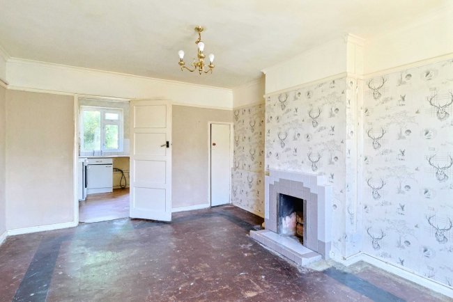 6 Boleyn Crescent, Weymouth, DT4 9JX 4