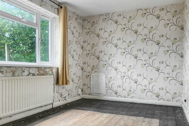 46 Mayplace Avenue, Crayford, Dartford, DA1 4PG 7