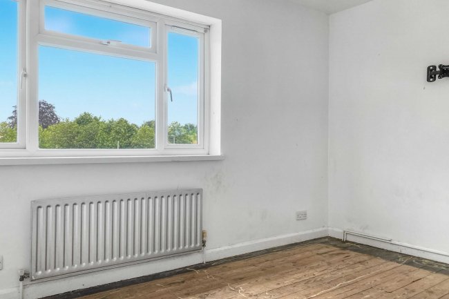 46 Mayplace Avenue, Crayford, Dartford, DA1 4PG 7