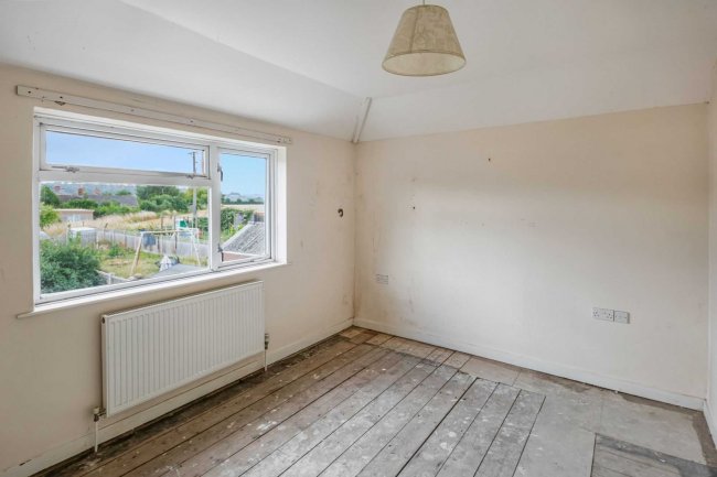 47 New Close Terrace, Stoke Sub Hamdon, Somerset, TA14 6QH 6