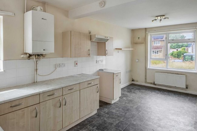 47 New Close Terrace, Stoke Sub Hamdon, Somerset, TA14 6QH 6