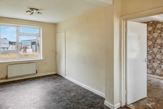 47 New Close Terrace, Stoke Sub Hamdon, Somerset, TA14 6QH 6