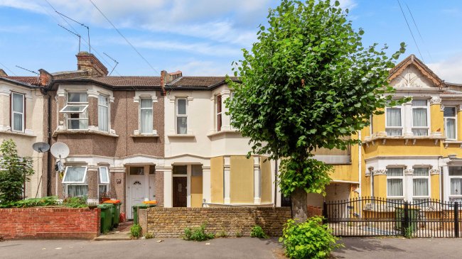 Ground Floor Flat, 79 Caulfield Road, East Ham, London, E6 2EL 3