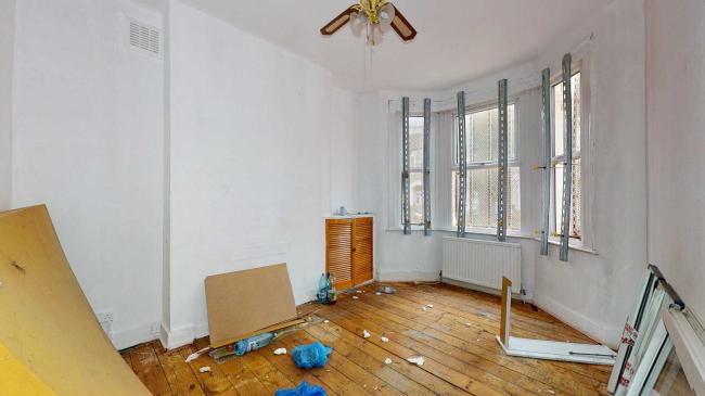 Ground Floor Flat, 79 Caulfield Road, East Ham, London, E6 2EL 3