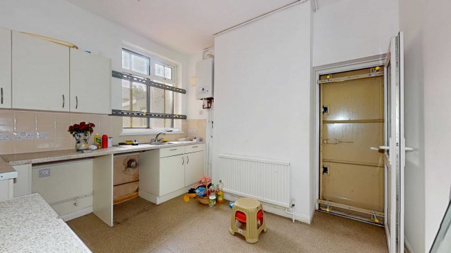 Ground Floor Flat, 79 Caulfield Road, East Ham, London, E6 2EL 3