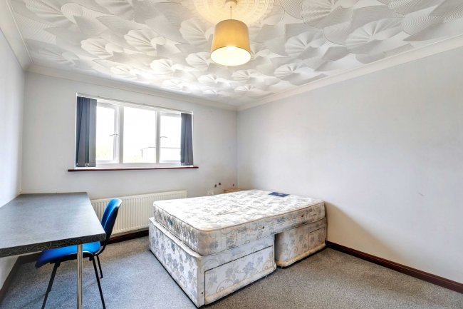 76 Cardigan Road, Bournemouth BH9 1BG 1