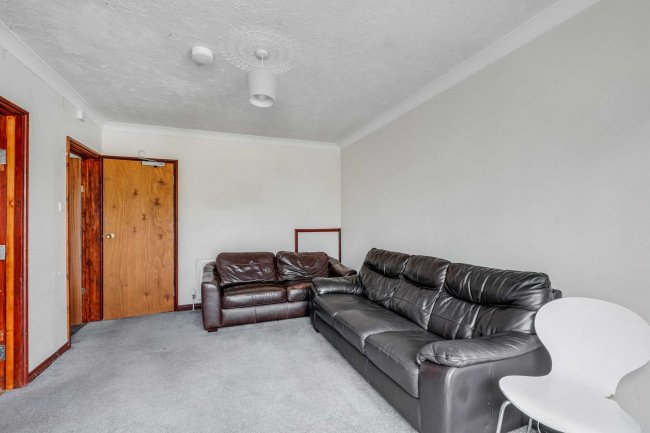 76 Cardigan Road, Bournemouth BH9 1BG 1