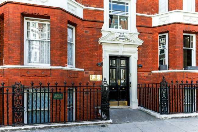 Flat 23 Russell Chambers, Bury Place, Bloomsbury, London WC1A 2JU 6
