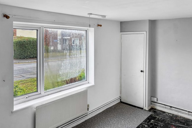 20 Butneys, Basildon, Essex, SS14 2DJ 6