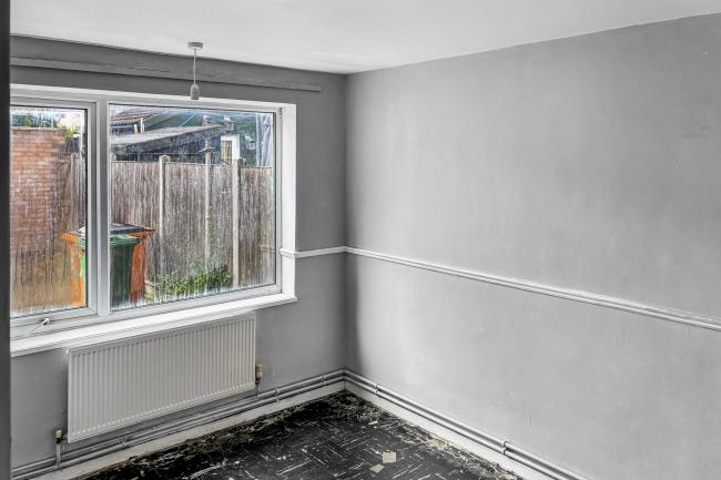 20 Butneys, Basildon, Essex, SS14 2DJ 6