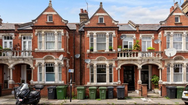 Flat A, 24 Atherfold Road, Clapham, London, SW9 9LW 10