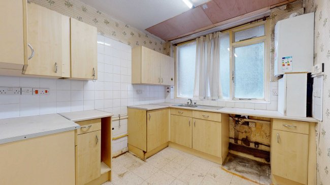 Flat 4, 35 Pembridge Square, Notting Hill, London, W2 4DT 2