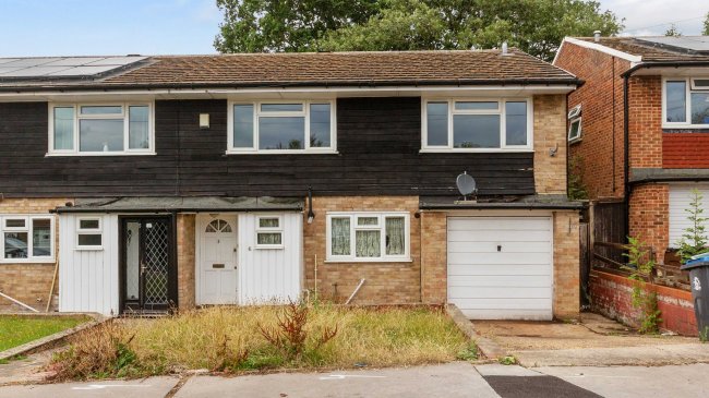 6 Coverack Close, Shirley, Croydon, CR0 7ND 8