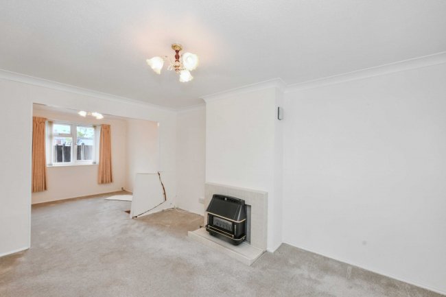 44 Downfield Road, Cheshunt, EN8 8SZ 7