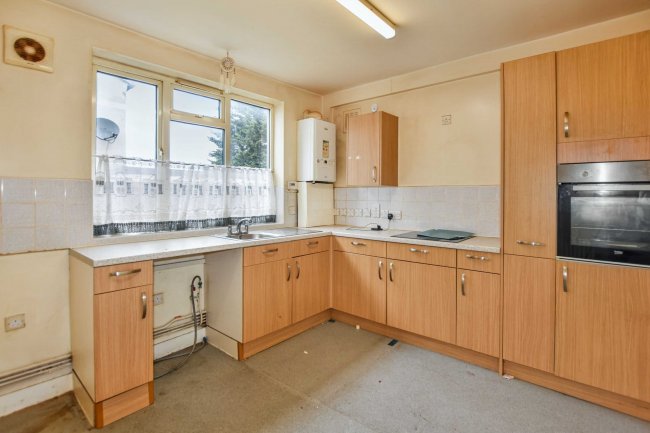 Flat A, 65 Riverdale Road, Plumstead, London, SE18 1PD 1