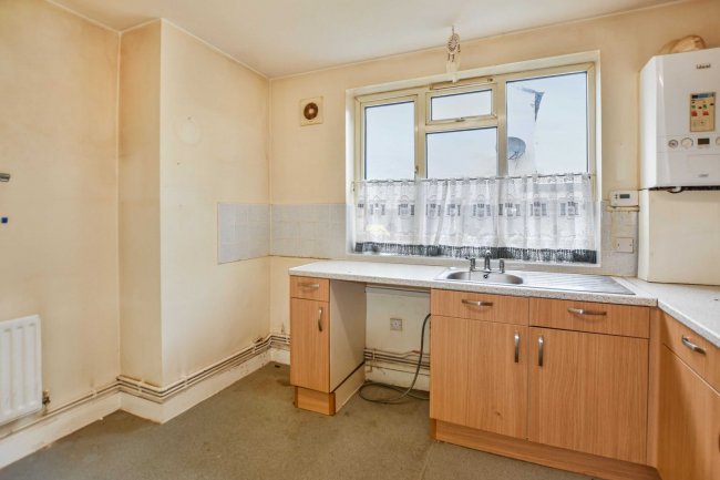 Flat A, 65 Riverdale Road, Plumstead, London, SE18 1PD 1