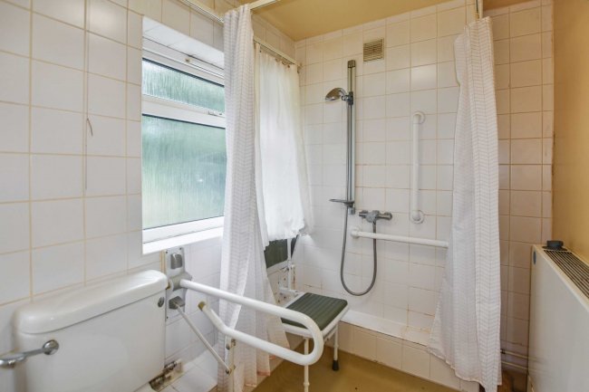 Flat A, 65 Riverdale Road, Plumstead, London, SE18 1PD 1