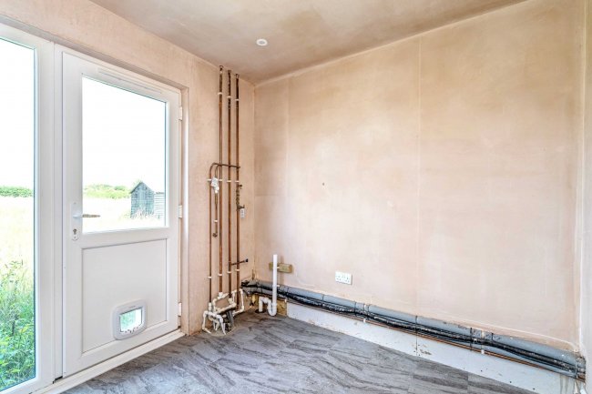 Stonebridge Barn, Church Road, Earsham, Bungay, NR35 2TL 3