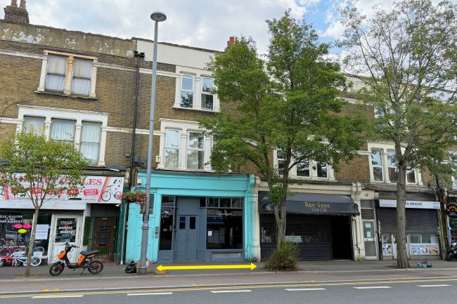 400 Lea Bridge Road, London E10 7DY 1