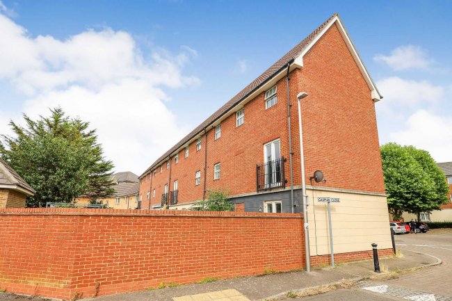 126 Caspian Way, Purfleet, Essex, RM19 1LF 7