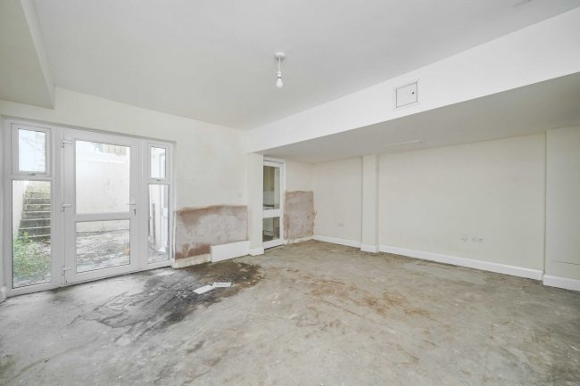 Basement Flat, 88 Lansdowne Place, Hove, BN3 1FH 9